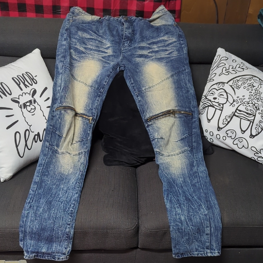 Men's Distressed Blue Jeans with Zipper Accents